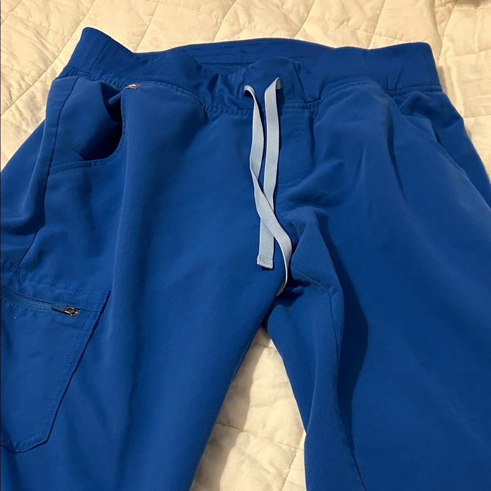 Women’s Figs  Blue Jogger scrubs